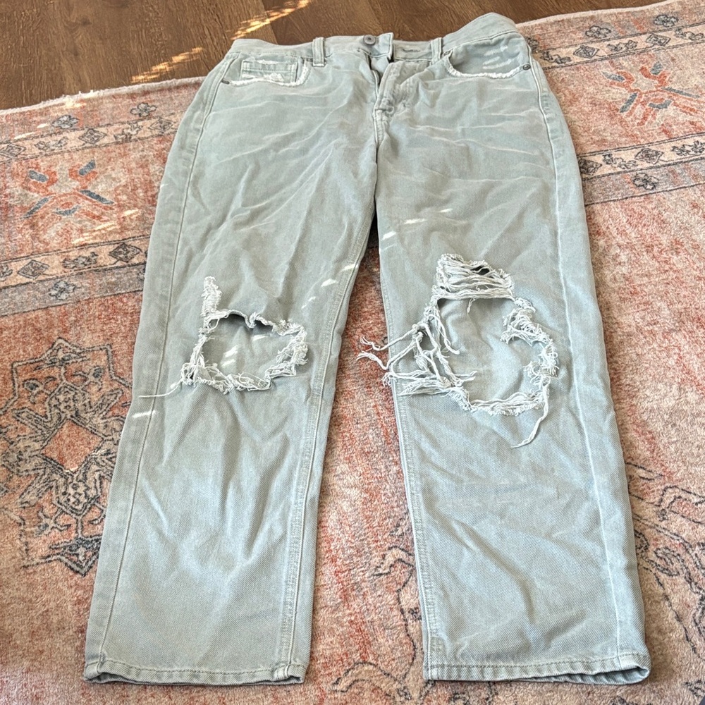 American Eagle Green Jeans Straight leg mom